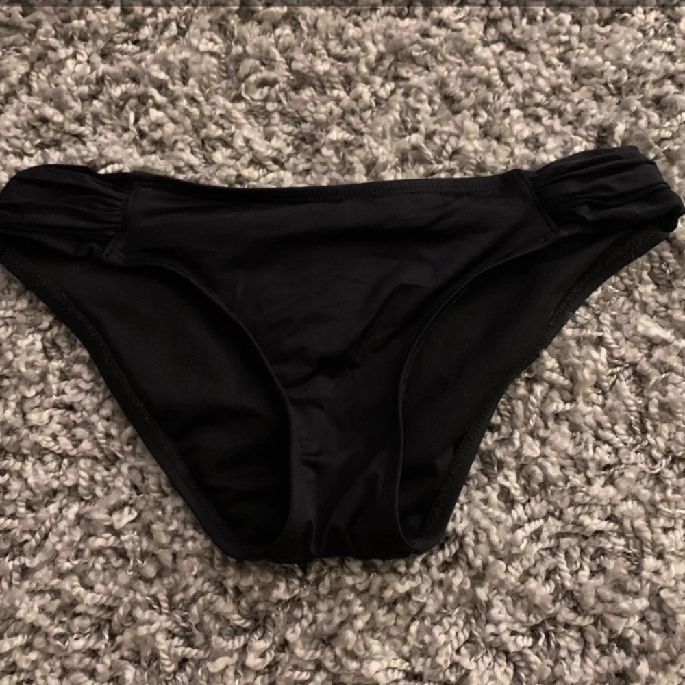 Bikini bottoms